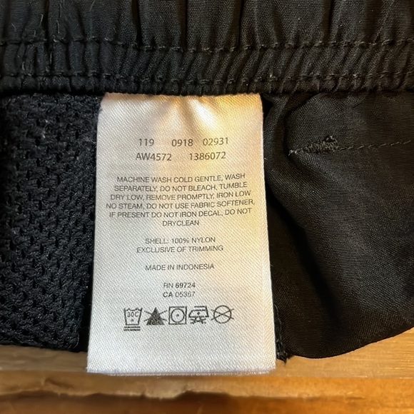 COLUMBIA swim trunks - Picture 9 of 9